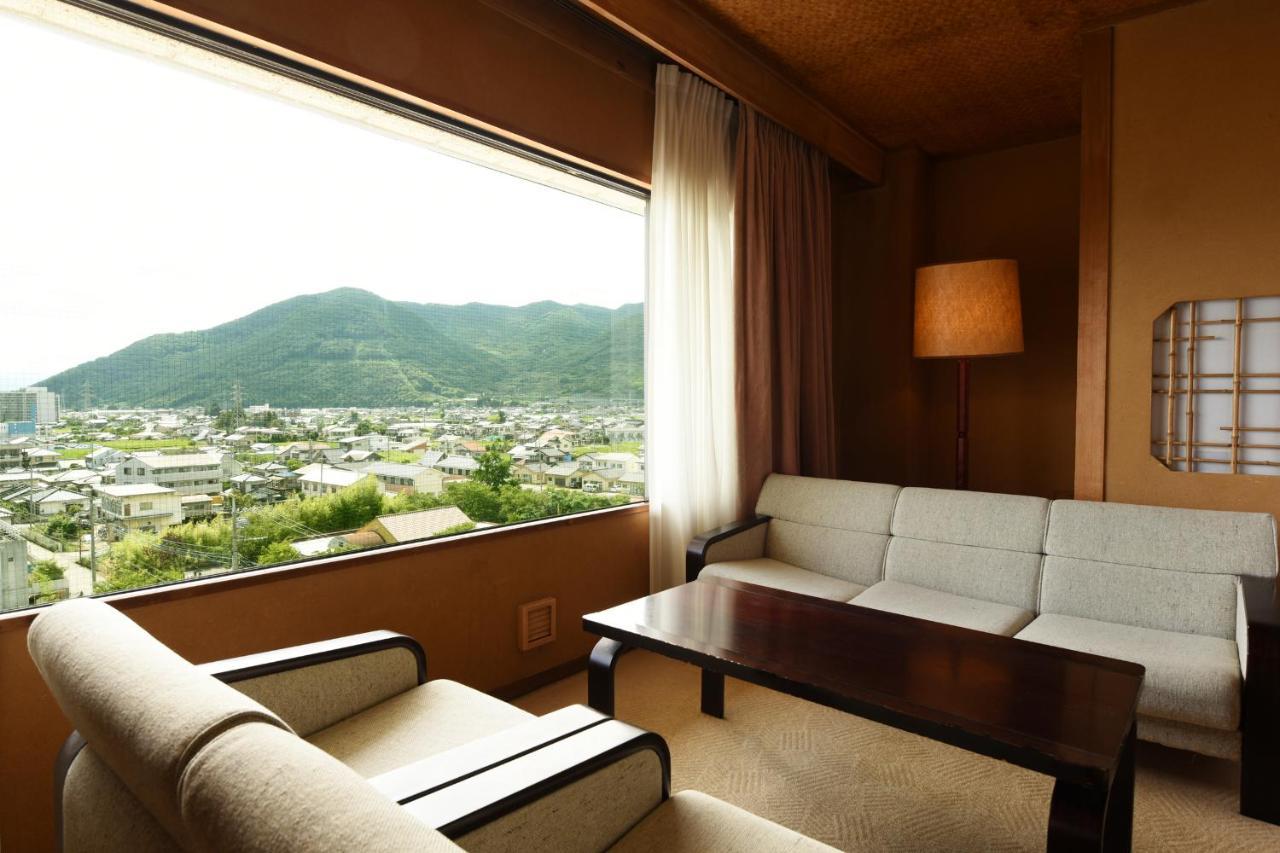 Isawa Tokiwa Hotel Fuefuki Extérieur photo
